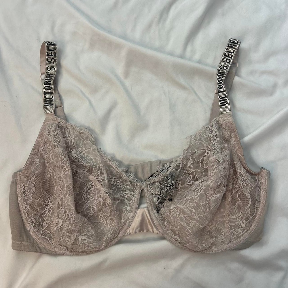 Victoria's Secret Shine Strap Unlined Demi Bra Size 42G